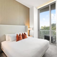 High Ceiling Condo  𝙗𝙮 𝙎𝙏𝘼𝙔-𝙏𝙊𝘿𝘼𝙔 | Lyfe resort