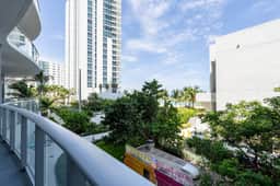 High Ceiling Condo  𝙗𝙮 𝙎𝙏𝘼𝙔-𝙏𝙊𝘿𝘼𝙔 | Lyfe resort