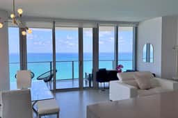 Direct Oceanfront condo | Lyfe Resort