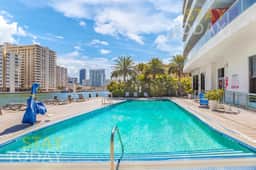 Oceanside Escape VIP-Tower 𝙗𝙮 𝙎𝙏𝘼𝙔-𝙏𝙊𝘿𝘼𝙔 | Beachwalk Resort