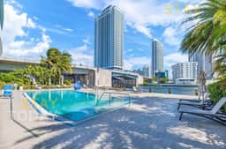 Sunset Bliss by the Ocean: Your Ultimate Getaway 𝙗𝙮 𝙎𝙏𝘼𝙔-𝙏𝙊𝘿𝘼𝙔 | Beachwalk Penthouse