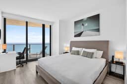 Spacious Coastal Retreat 𝙗𝙮 𝙎𝙏𝘼𝙔 𝙏𝙊𝘿𝘼𝙔 | Lyfe Resort - Image 2