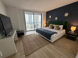 3BR Sky Suite | Ocean Views, Balcony & Pools - Image 4
