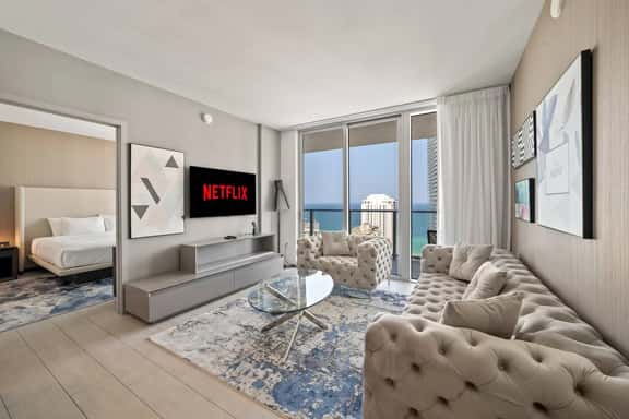 ⨠Welcome to our newly updated Hyde Beach House condo! Soak in stunning views, enjoy world-class amenities, and relax in a stylish retreat perfect for families, couples, or friends seeking a luxury Florida getaway.