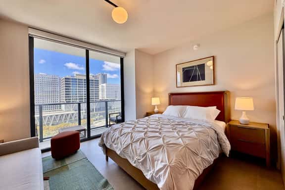 Explore Heart of Miami | Crosby Downtown - Image 1