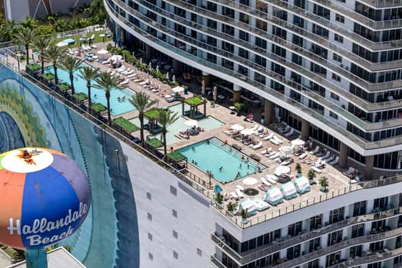 Luxury Oceanfront Mansion | Lyfe Resort - Image 1