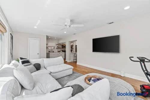 Escape with Modern Style & Comfort | Delray Beach