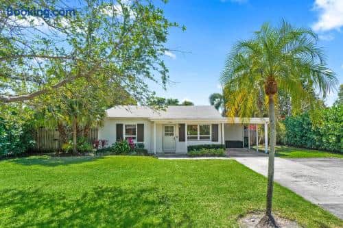 Escape with Modern Style & Comfort | Delray Beach
