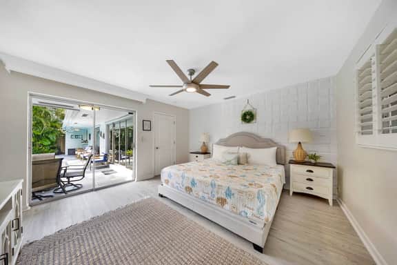 Modern Villa with Pool 𝙗𝙮 𝙎𝙏𝘼𝙔-𝙏𝙊𝘿𝘼𝙔 | Captain's Villa