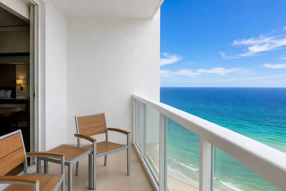 Golden Horizon | Luxury Beach Studio - Image 2