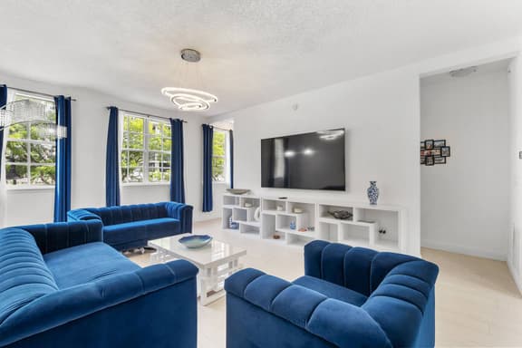 Bayside Townhome with Private Beach Access