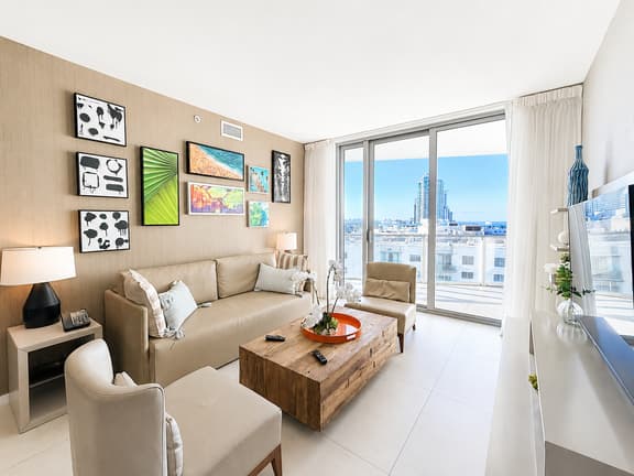 Modern Coastal Escape 𝙗𝙮 𝙎𝙏𝘼𝙔-𝙏𝙊𝘿𝘼𝙔 | Lyfe Resort - Image 1