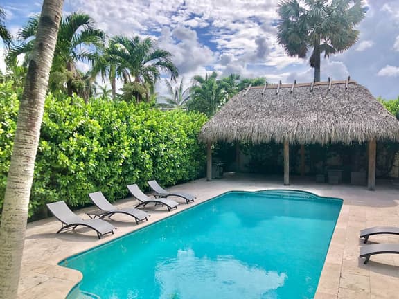 Villa Palma: Hollywood Beach Walk - Image 1